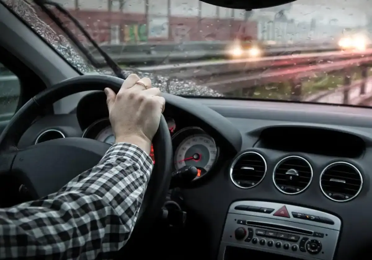 Cómo Ahorrar Gasolina: 10 Consejos Prácticos para tu Vehículo - Cómo hacer que mi vehículo consume menos combustible apagar el motor ahorra gasolina - Cómo hacer que mi vehículo consume menos combustible
