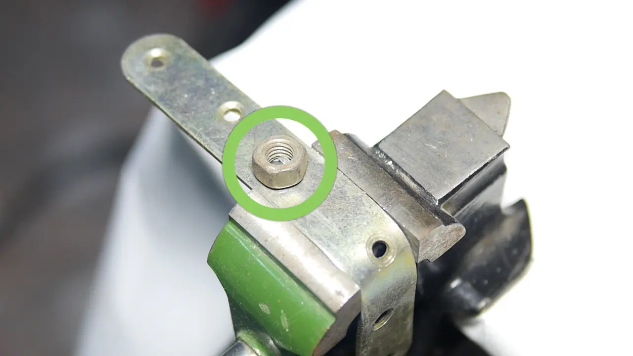 Cómo Sacar un Tornillo Partido del Bloque Motor: Guía Completa - Cómo quitar un tornillo roto de un coche como sacar un tornillo partido del bloque motor - Cómo quitar un tornillo roto de un coche