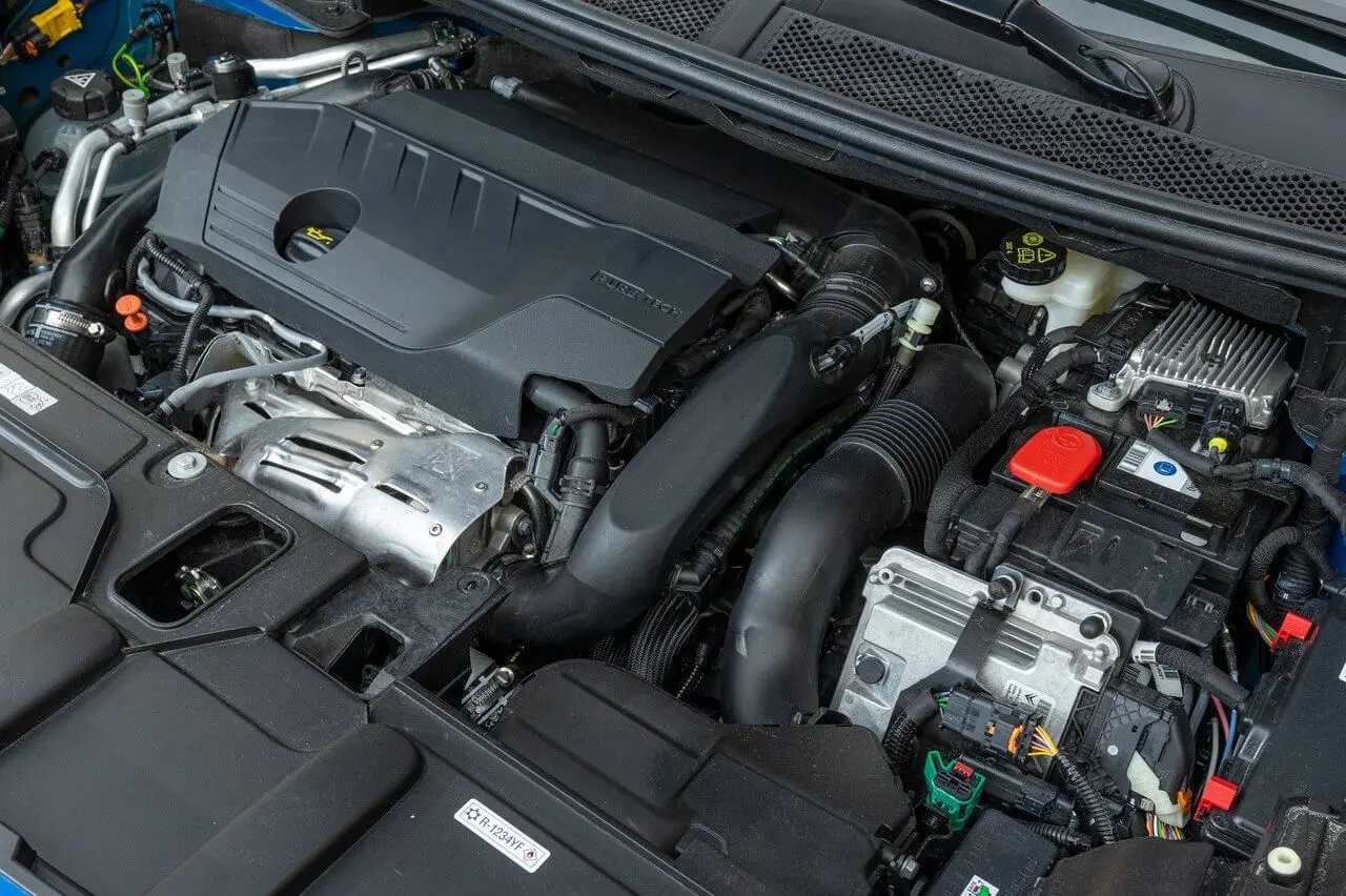 motor peugeot 3008 gt line - Cuál es la diferencia entre el Peugeot 3008 GT Line y GT Line Premium