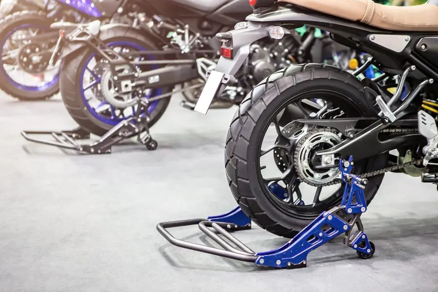 Caballete de Motor: Guía Completa para Talleres y Motos - Qué es el caballete en la moto caballete de motor - Qué es el caballete en la moto