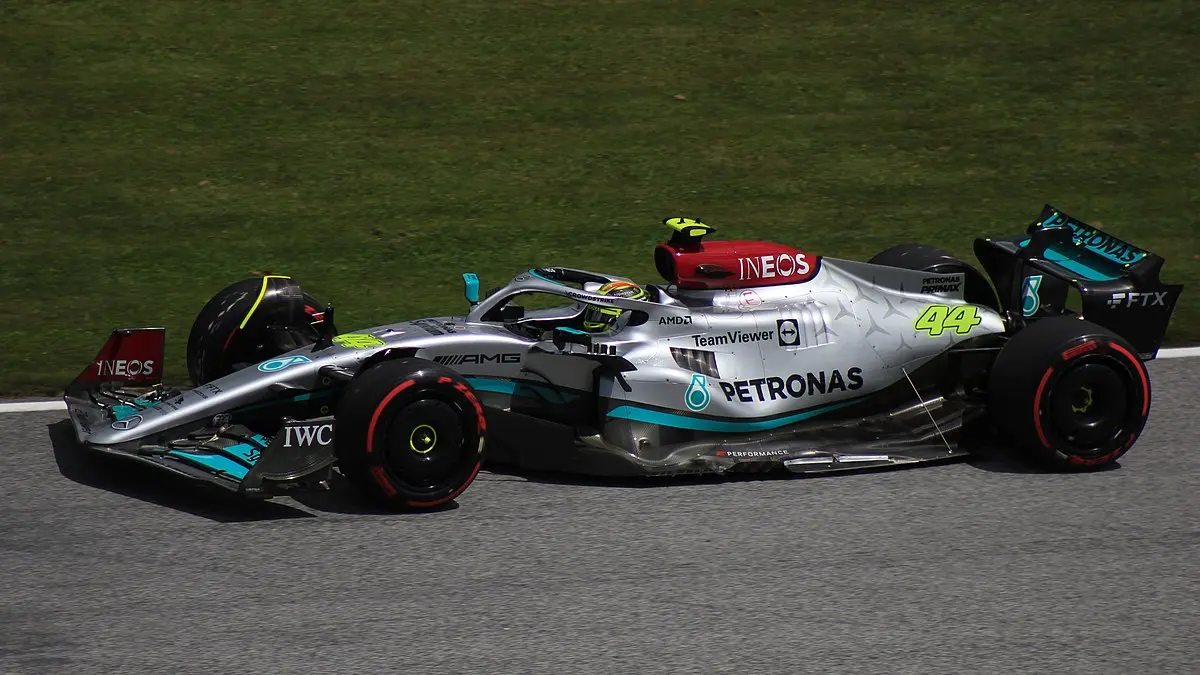 Mercedes W14: El Motor de Fórmula 1 que No Logró la Victoria - Quién diseñó el W13 y el W14 motor w14 - Quién diseñó el W13 y el W14